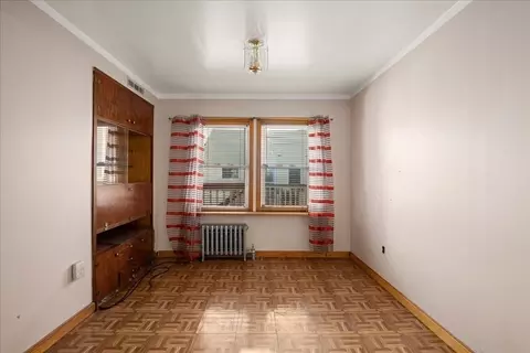 Living - 52 Harrison St, Worcester, MA 01604 photo 2 of 4