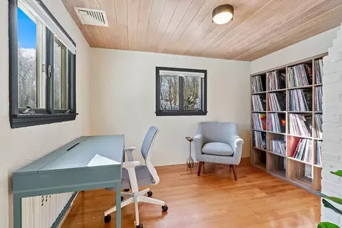67 Risley Rd, Brookline, MA 02467 photo 10