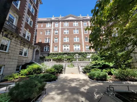 3 Arlington St #44, Cambridge, MA 02140