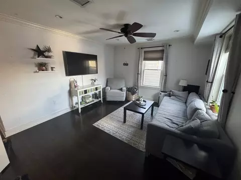 581 E 8th St, Boston, MA 02127 photo 7