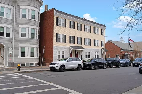 428-432 E 3rd St, Boston, MA 02127 photo 2