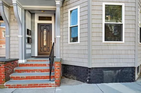 703 E 5th St #1, Boston, MA 02127