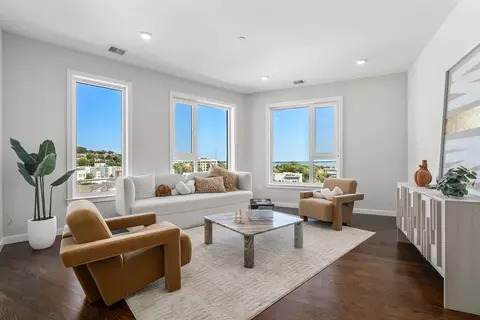 267 Old Colony #605, Boston, MA 02127