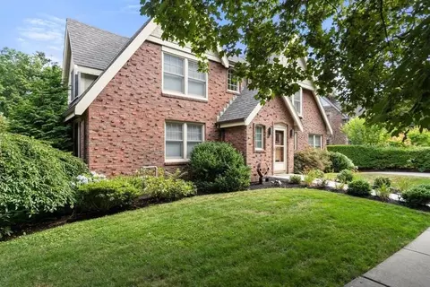 Exterior - 115 Clark Rd, Brookline, MA 02445 photo 5 of 6