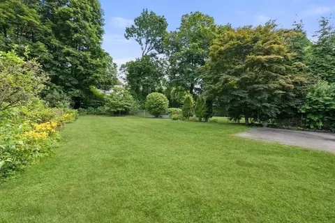 Exterior - 115 Clark Rd, Brookline, MA 02445 photo 4 of 6