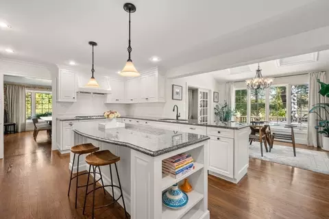 1 Old Colony Dr, Dover, MA 02030 photo 10