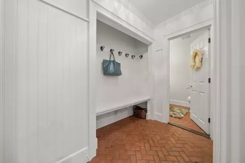 1 Old Colony Dr, Dover, MA 02030 photo 18