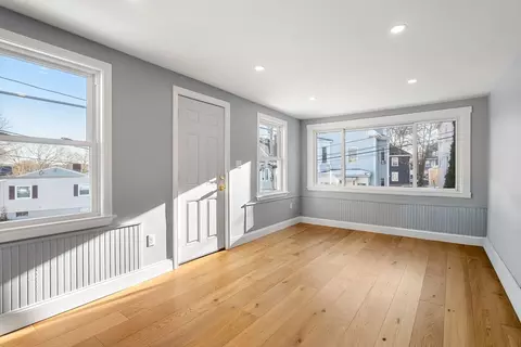 Living - 49 Eade, Lynn, MA 01902 photo 5 of 8