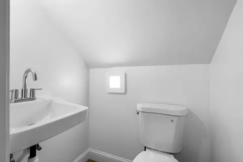 Bath - 49 Eade, Lynn, MA 01902 photo 3 of 3