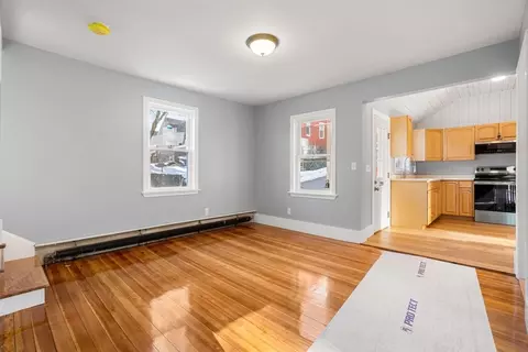 Living - 49 Eade, Lynn, MA 01902 photo 4 of 8