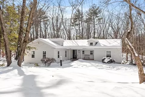 54 Birch Rd, Andover, MA 01810
