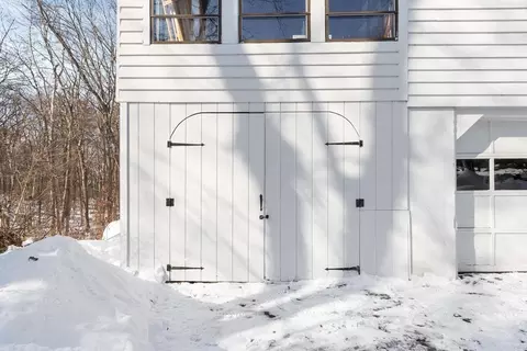 Exterior - 54 Birch Rd, Andover, MA 01810 photo 6 of 7