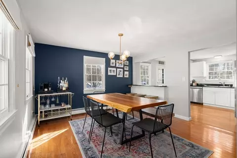 Dining - 2 Cobblers Ln, Beverly, MA 01915 photo 1 of 2