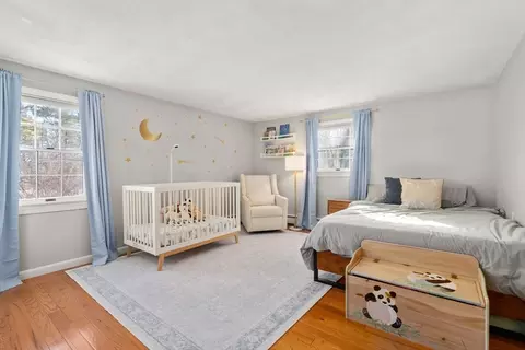 Bedroom - 2 Cobblers Ln, Beverly, MA 01915 photo 5 of 6