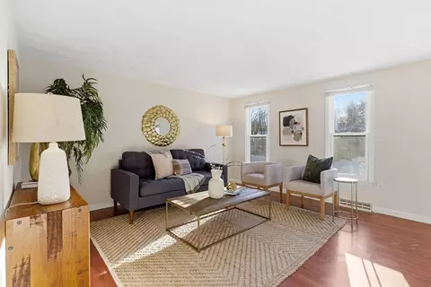 80 Swan St #223, Lowell, MA 01852