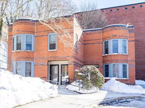 7 Eugene Cir #B, Mission Hill, MA 02120