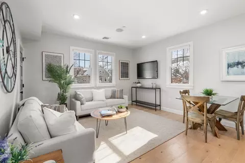 375 Hyde Park Ave #3, Boston, MA 02131