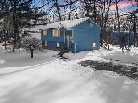 15 Angie Ave, Haverhill, MA 01830