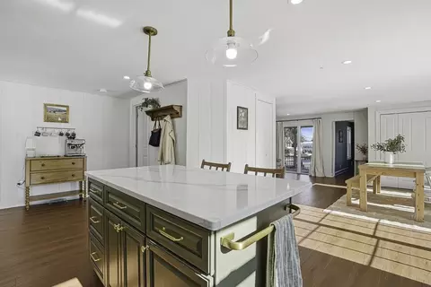 26 Maple St, Mendon, MA 01756 photo 12