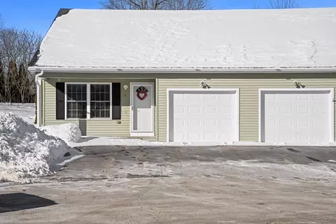 1 Cole Dr #1, Oxford, MA 01537