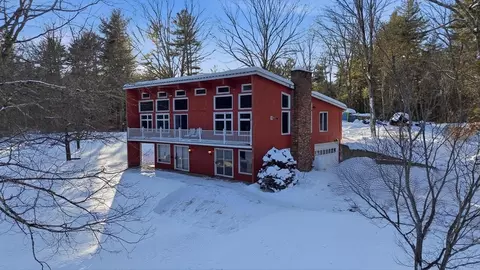 52 Allens Trl, Groton, MA 01450
