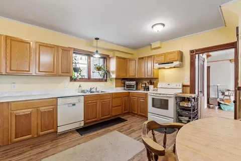 35 Ball St, Orange, MA 01364 photo 10