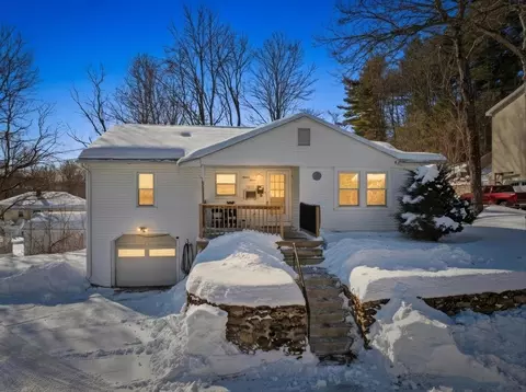 27 Jerome St, Southbridge, MA 01550