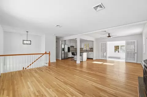 Living - 12 White St, Acushnet, MA 02743 photo 1 of 8