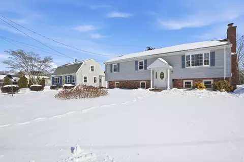 Exterior - 12 White St, Acushnet, MA 02743 photo 2 of 5