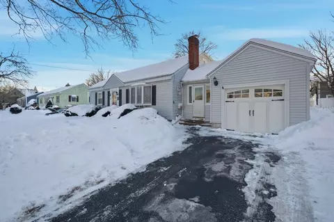8 Flint St, Chelmsford, MA 01824