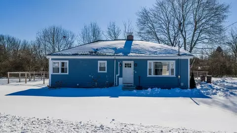 112 Lawson Ave, Acushnet, MA 02743
