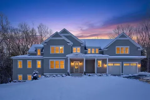 10 Snowy Owl Cir, Duxbury, MA 02332
