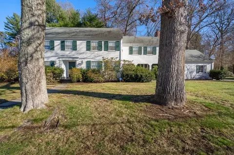 20 Arden Rd, Wellesley, MA 02482 photo 2