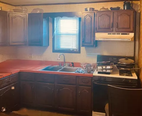 Kitchen - 10 Carlisa Dr, Fall River, MA 02723 photo 1 of 4