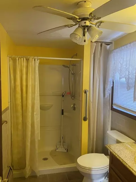 Bath - 10 Carlisa Dr, Fall River, MA 02723 photo 2 of 4