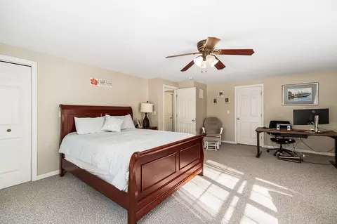 Bedroom - 10 Emerald St, Gloucester, MA 01930 photo 1 of 7