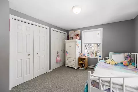 Bedroom - 10 Emerald St, Gloucester, MA 01930 photo 5 of 7