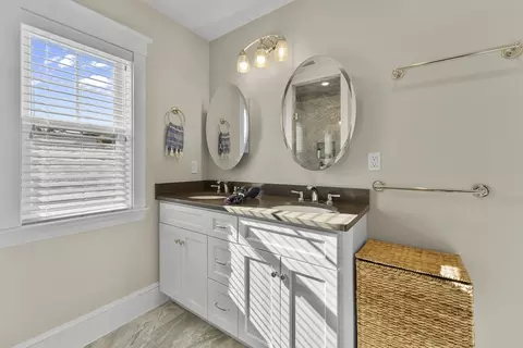 68 Pleasant St #68, Needham, MA 02492 photo 11