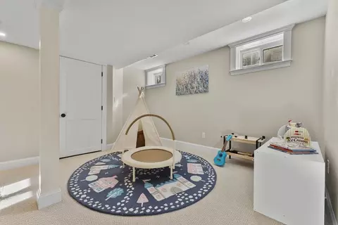 68 Pleasant St #68, Needham, MA 02492 photo 18