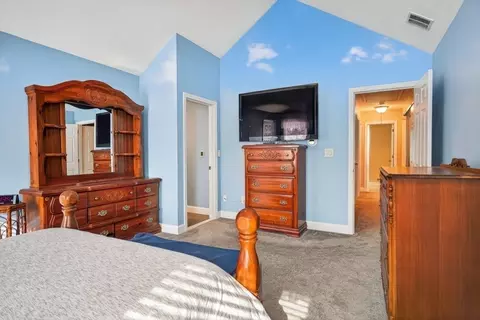 18 Jay Dr, Framingham, MA 01701 photo 21
