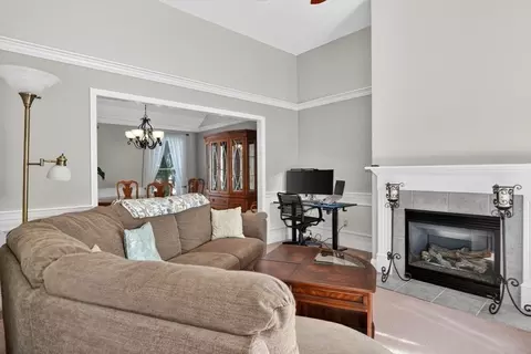 18 Jay Dr, Framingham, MA 01701 photo 11