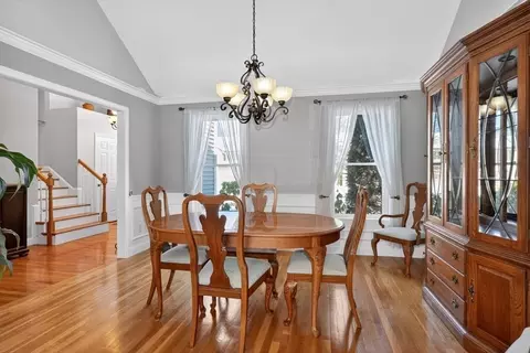 18 Jay Dr, Framingham, MA 01701 photo 13