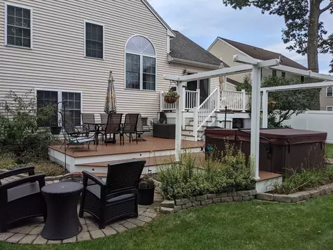 18 Jay Dr, Framingham, MA 01701 photo 32