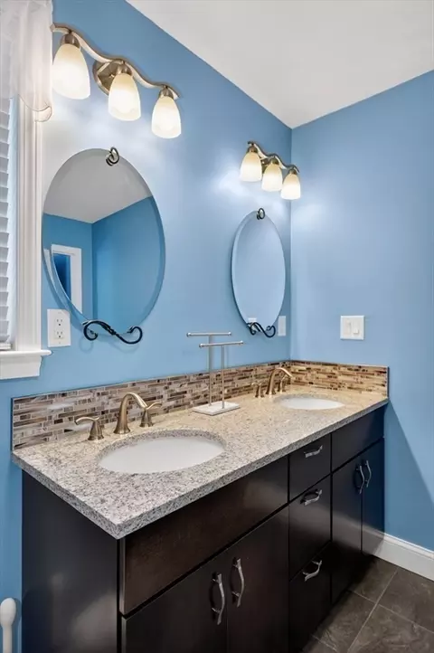 18 Jay Dr, Framingham, MA 01701 photo 24