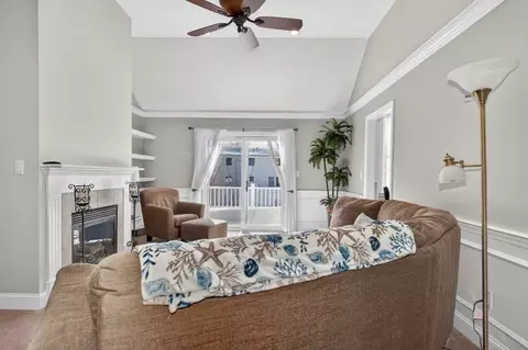 18 Jay Dr, Framingham, MA 01701 photo 12