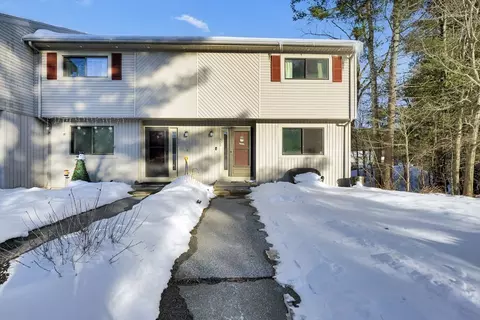28 Southbridge Rd #308, Charlton, MA 01507