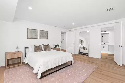 Bedroom - 95 Deerfield Rd, Needham, MA 02492 photo 6 of 6
