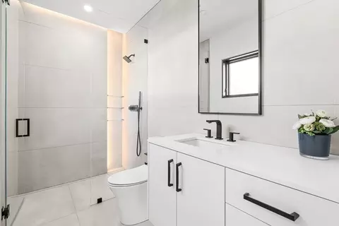 Bath - 95 Deerfield Rd, Needham, MA 02492 photo 1 of 8