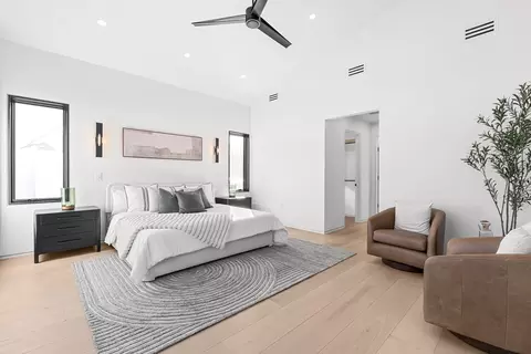 Bedroom - 95 Deerfield Rd, Needham, MA 02492 photo 1 of 6