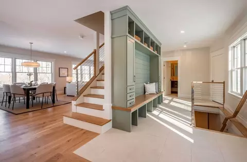 7 Colburn St, Gloucester, MA 01930 photo 3